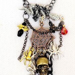 #527 Spiders vs. Snakes Halloweeen Tassel Pendant Necklace